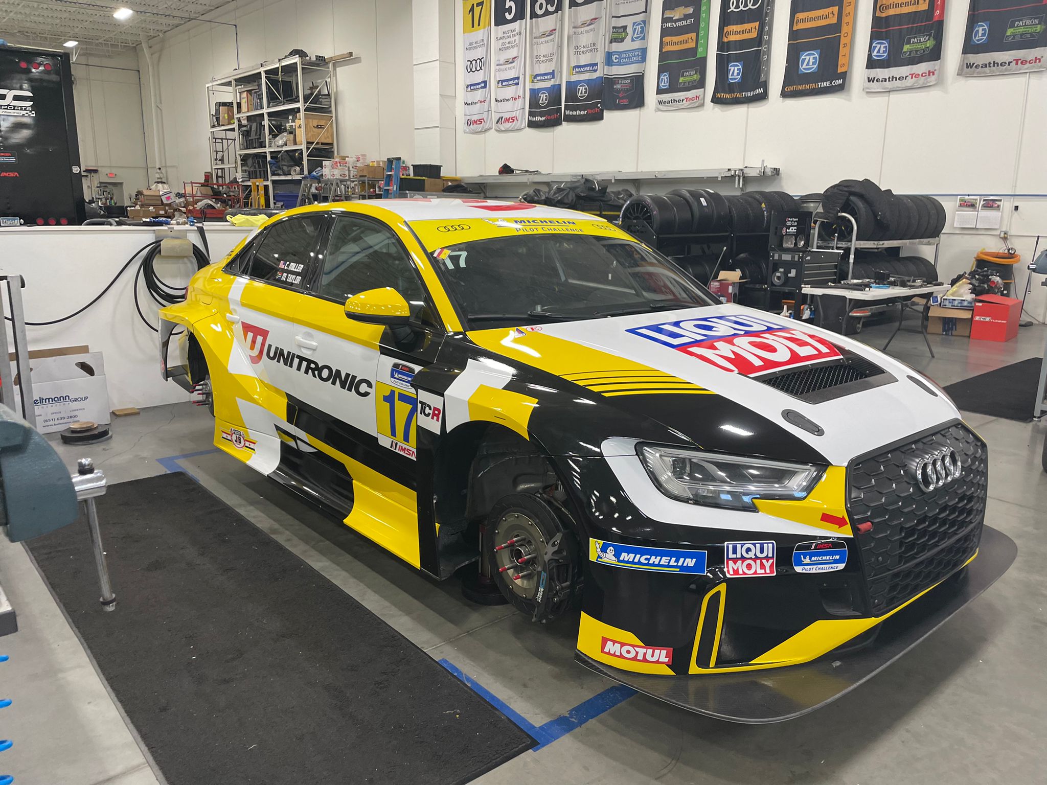 Uni JDC Audi RS 3 LMS TCR