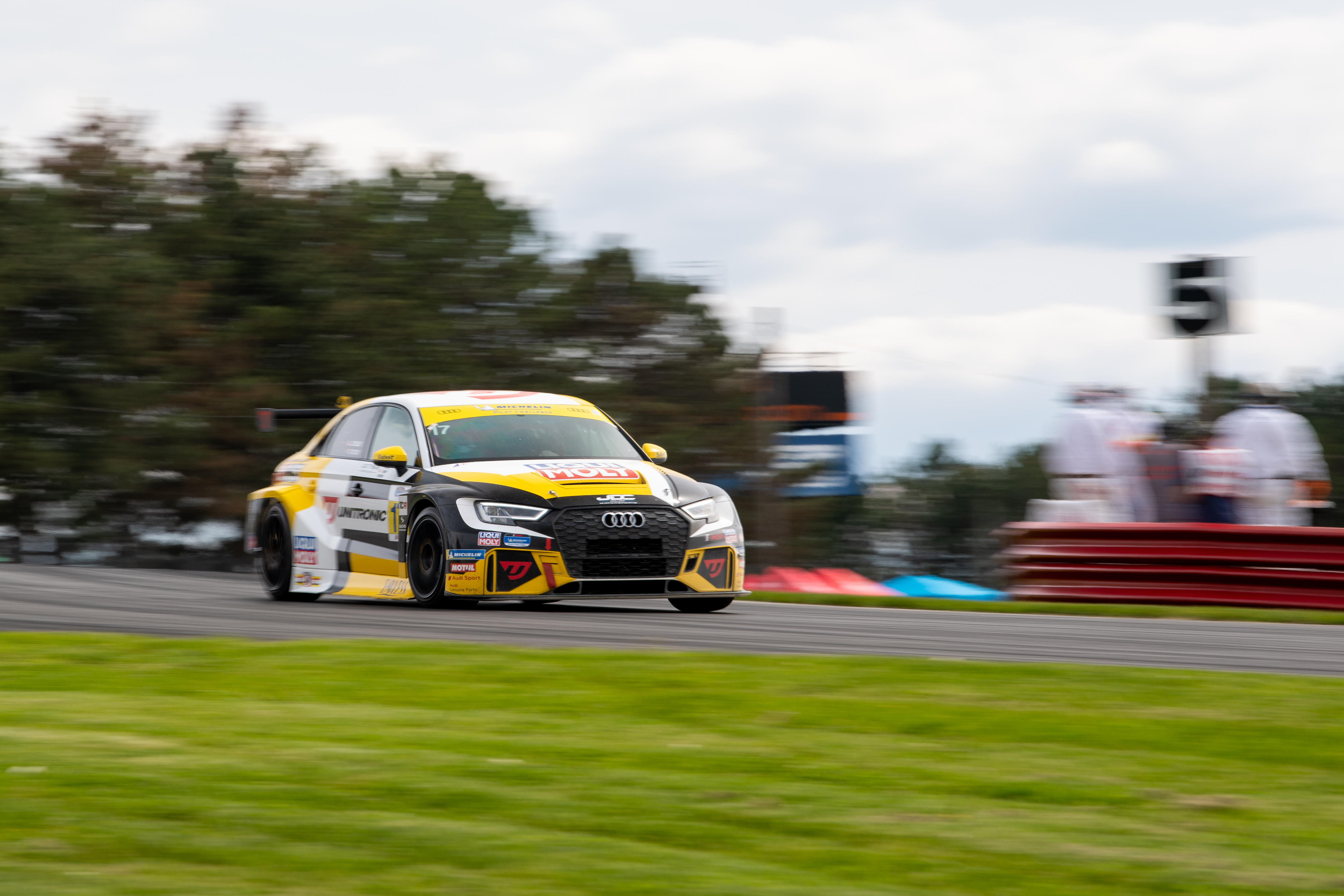 Uni JDC Audi RS 3 LMS TCR ECS Tuning